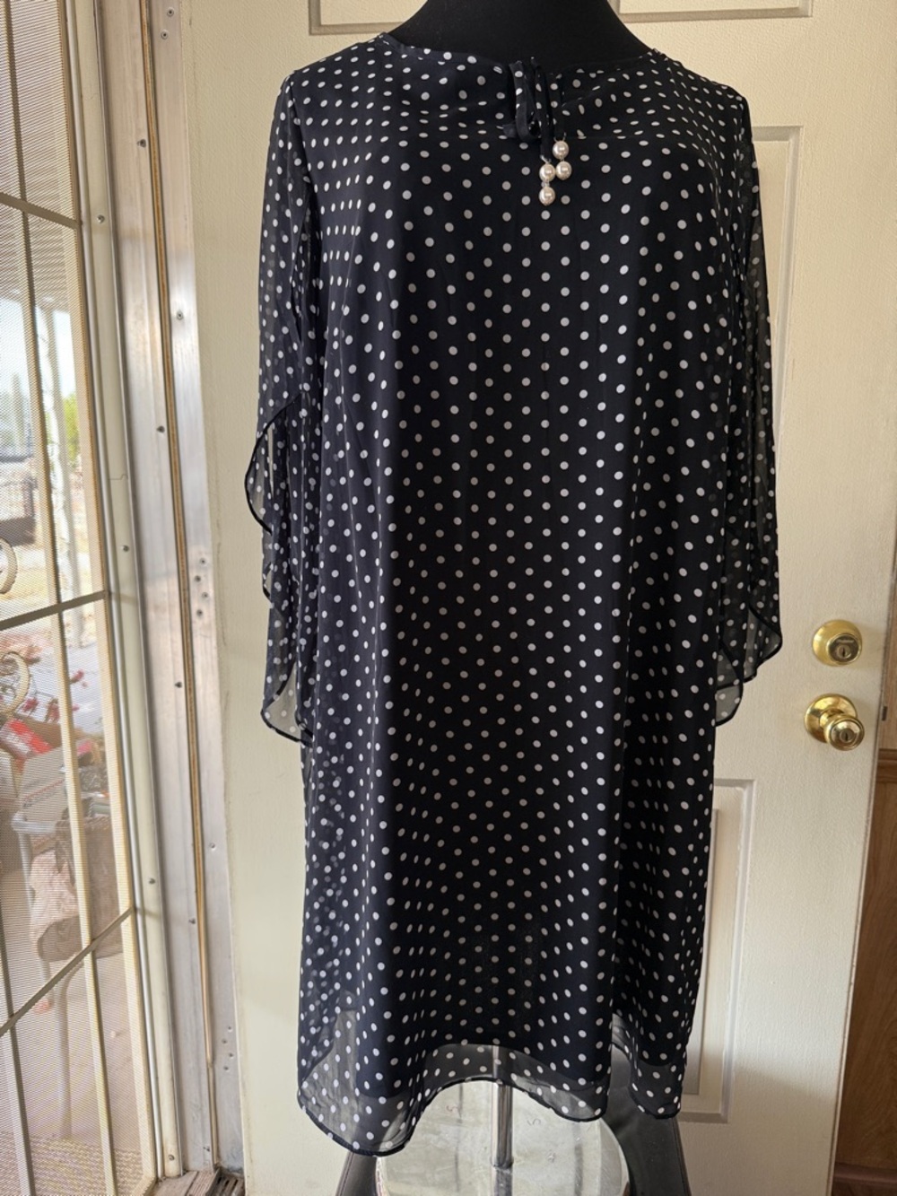 Roz & Ali Womens Size 22 Black Polka Dot Dress Pearl Tie Lined Flutter Sleeves
